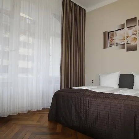 Elegia Am Kurfürstendamm