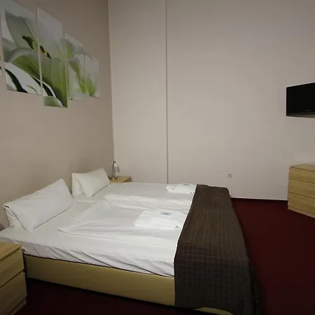 Elegia Am Kurfuerstendamm Berlijn