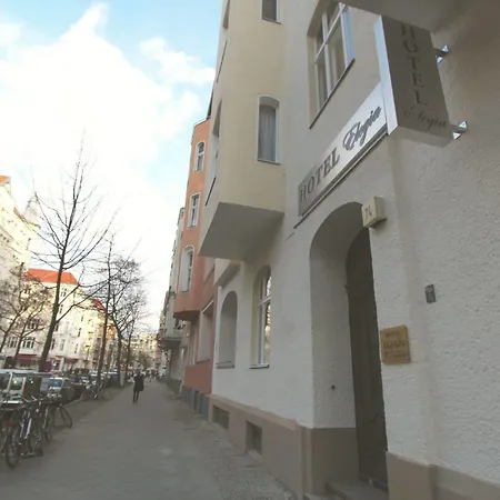 Elegia Am Kurfuerstendamm Berlijn