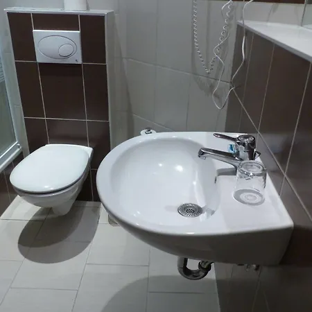 Elegia Am Kurfürstendamm Hotel 2*