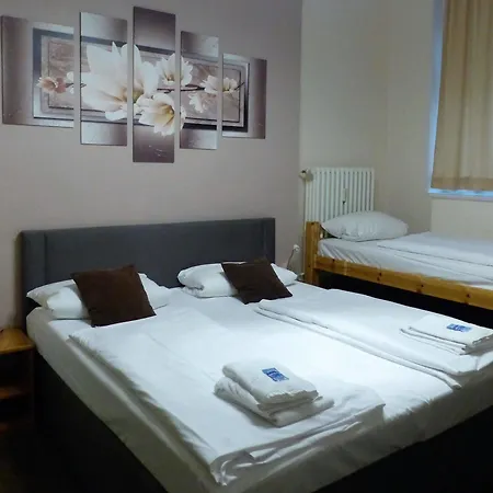 Elegia Am Kurfuerstendamm