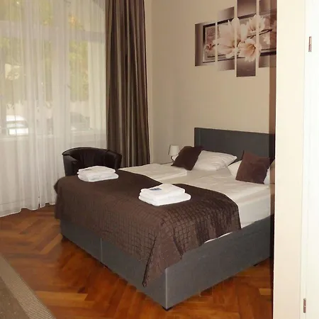 Hotel Elegia Am Kurfuerstendamm 2*