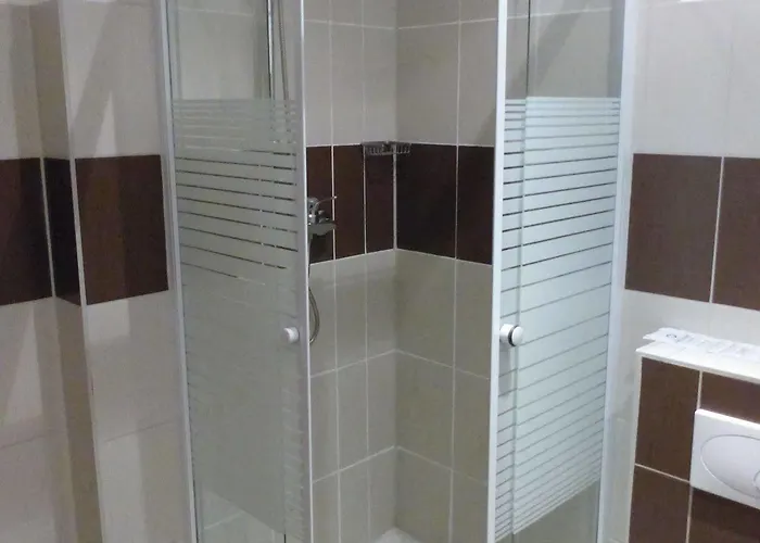 Elegia Am Kurfuerstendamm 2* ברלין